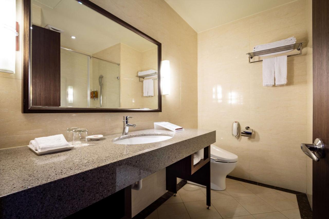 Lailai Hotel Tajcshung Kültér fotó