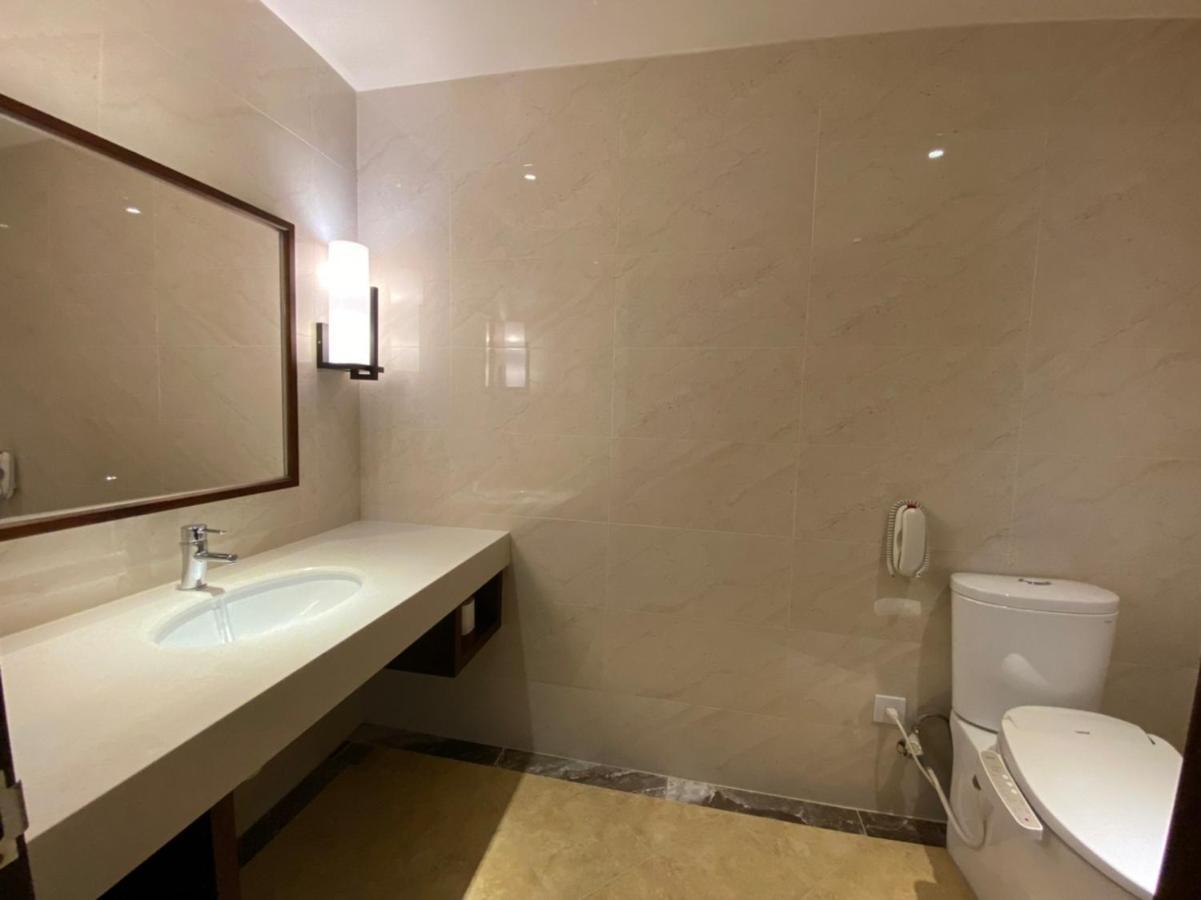 Lailai Hotel Tajcshung Kültér fotó