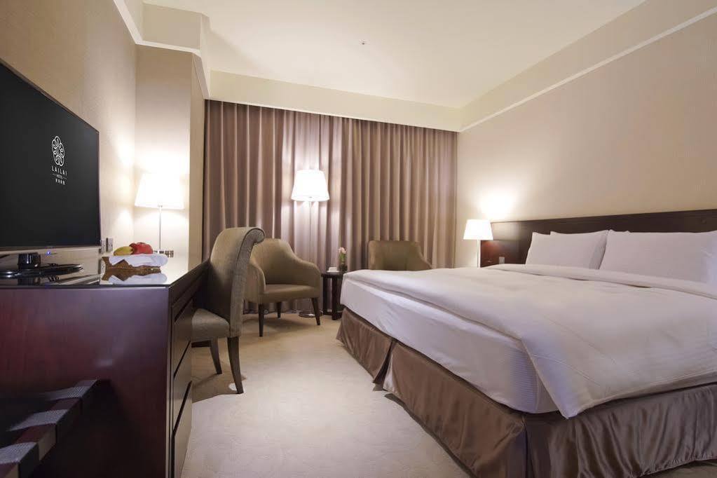 Lailai Hotel Tajcshung Kültér fotó
