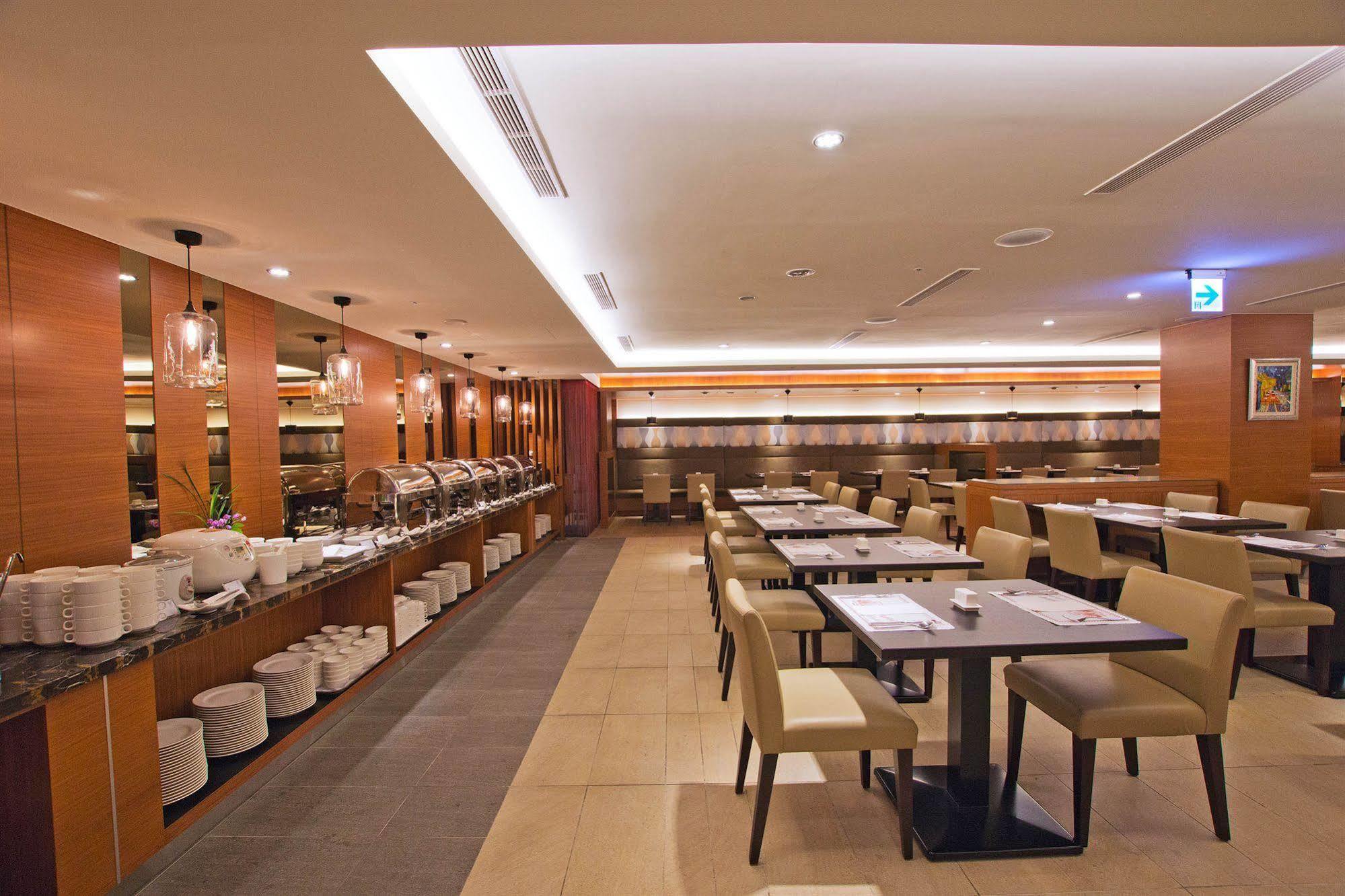 Lailai Hotel Tajcshung Kültér fotó
