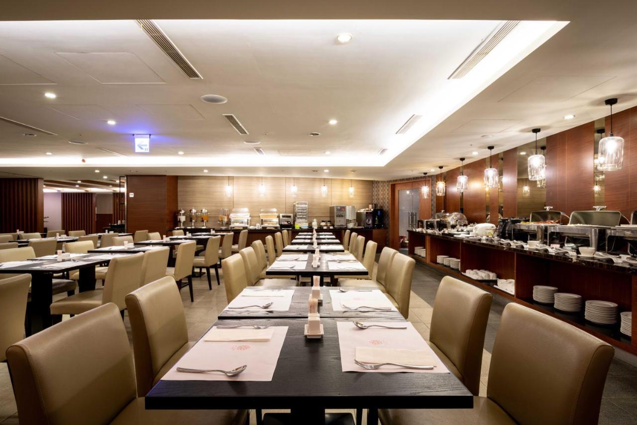 Lailai Hotel Tajcshung Kültér fotó